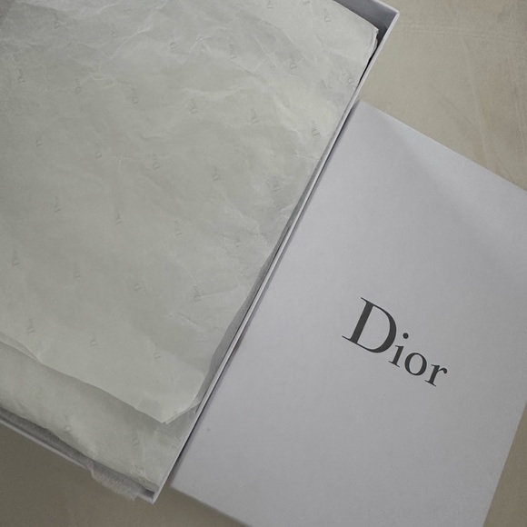 Dior ORIGINAL zise 6 1/2 - Picture 5 of 5